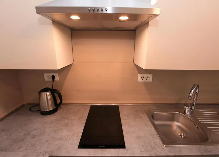 Ruzmarin Selca (Brac)